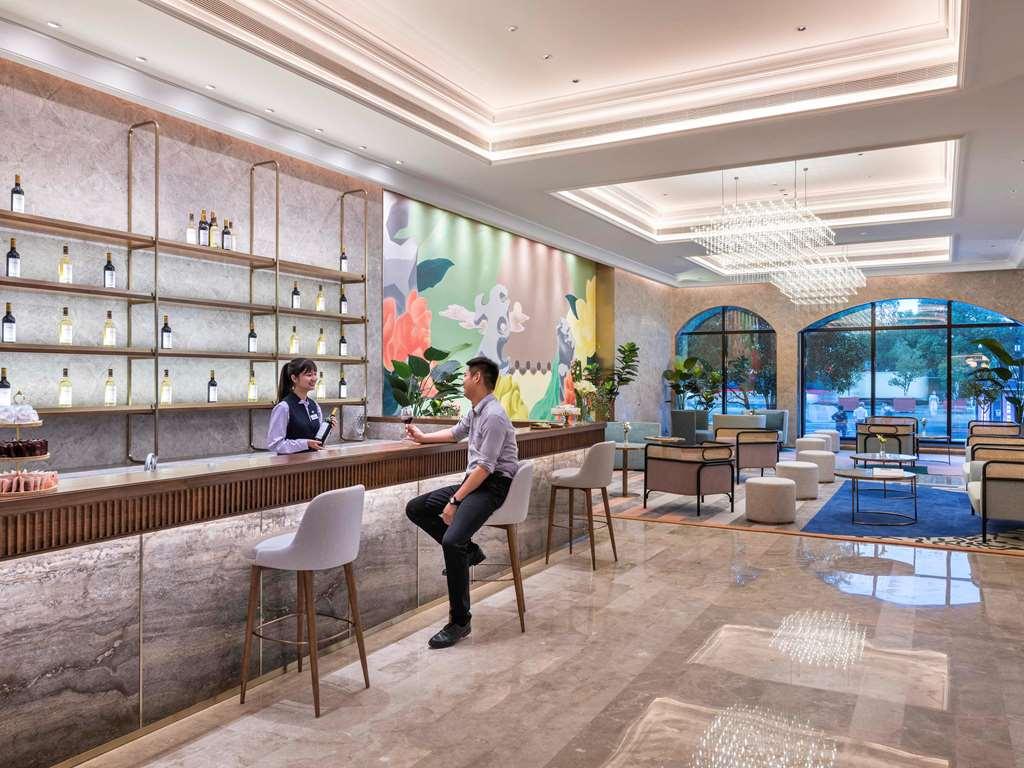 Mercure Suzhou City Center Otel Restoran fotoğraf